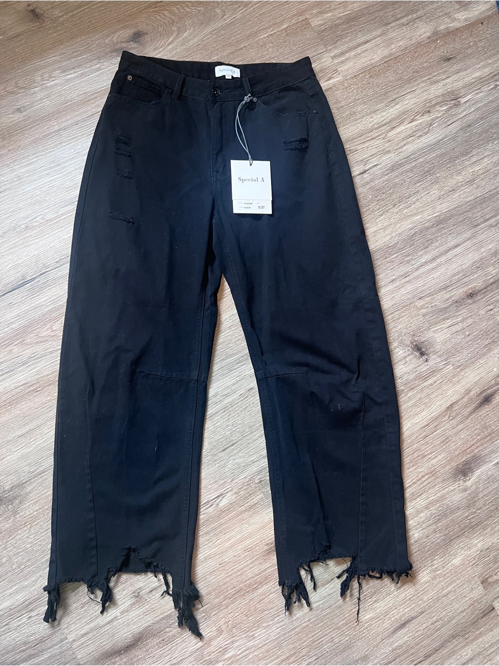 Special A Women's Black Cropped Distressed Jeans